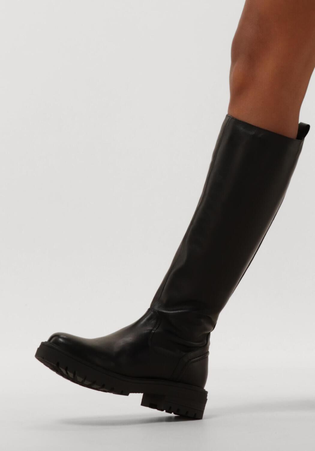 hoge-zwarte-laarzen-043ela-1.jpg